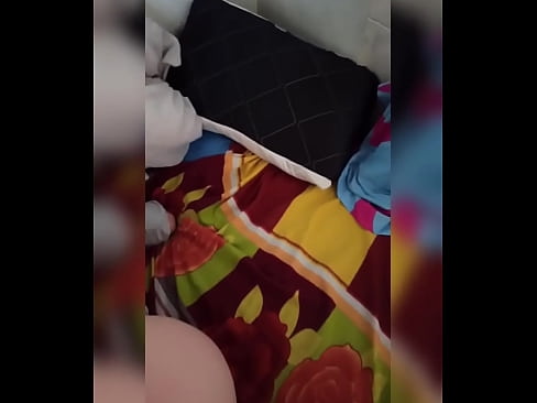❤️ 我的室友因为丈夫去度假而独自呆在家里，我趁机操她，用牛奶填满她的屁股 Russian porn❌❤